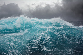 Explorer's Gin, nautical waves, storm at sea